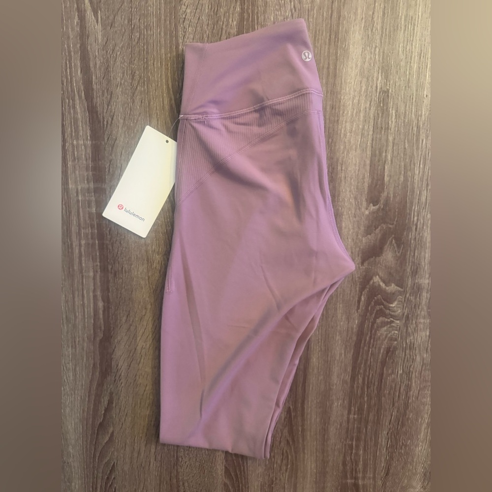 Lululemon Groove High Rise Ribbed Panel Tight/Leggings. 28”. Sz 8. Lavender Lux. - Picture 3 of 12